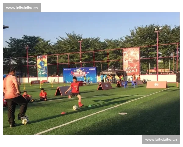 高清足球赛事直播APP下载指南畅享全球赛场精彩即时比分数据分析权威解说 - 副本 (28) - 副本 - 副本